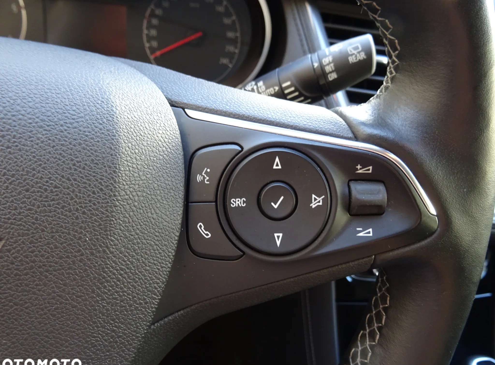 Opel Grandland X cena 72900 przebieg: 116000, rok produkcji 2019 z Puławy małe 326